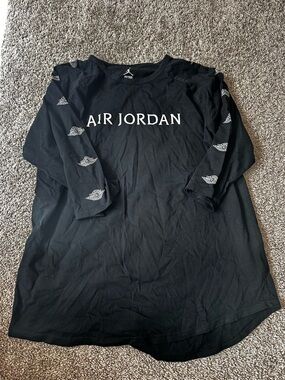 Nike Air Jordan Black and White Logo Long Sleeve Tee